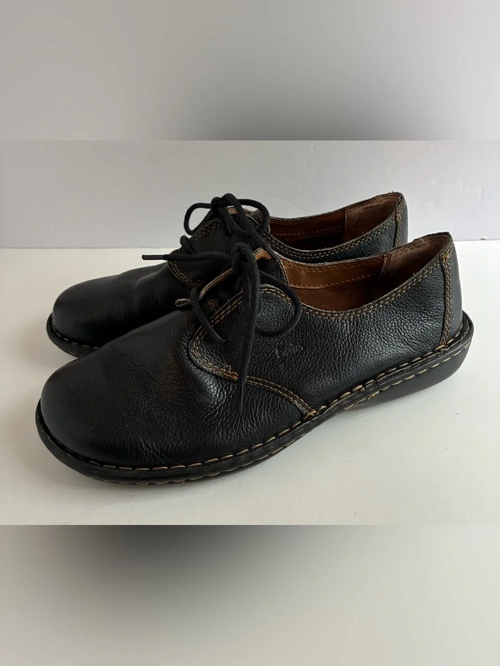 Bolo by Born Women’s 8 (39) Black Leather Lace Up Oxford Flats